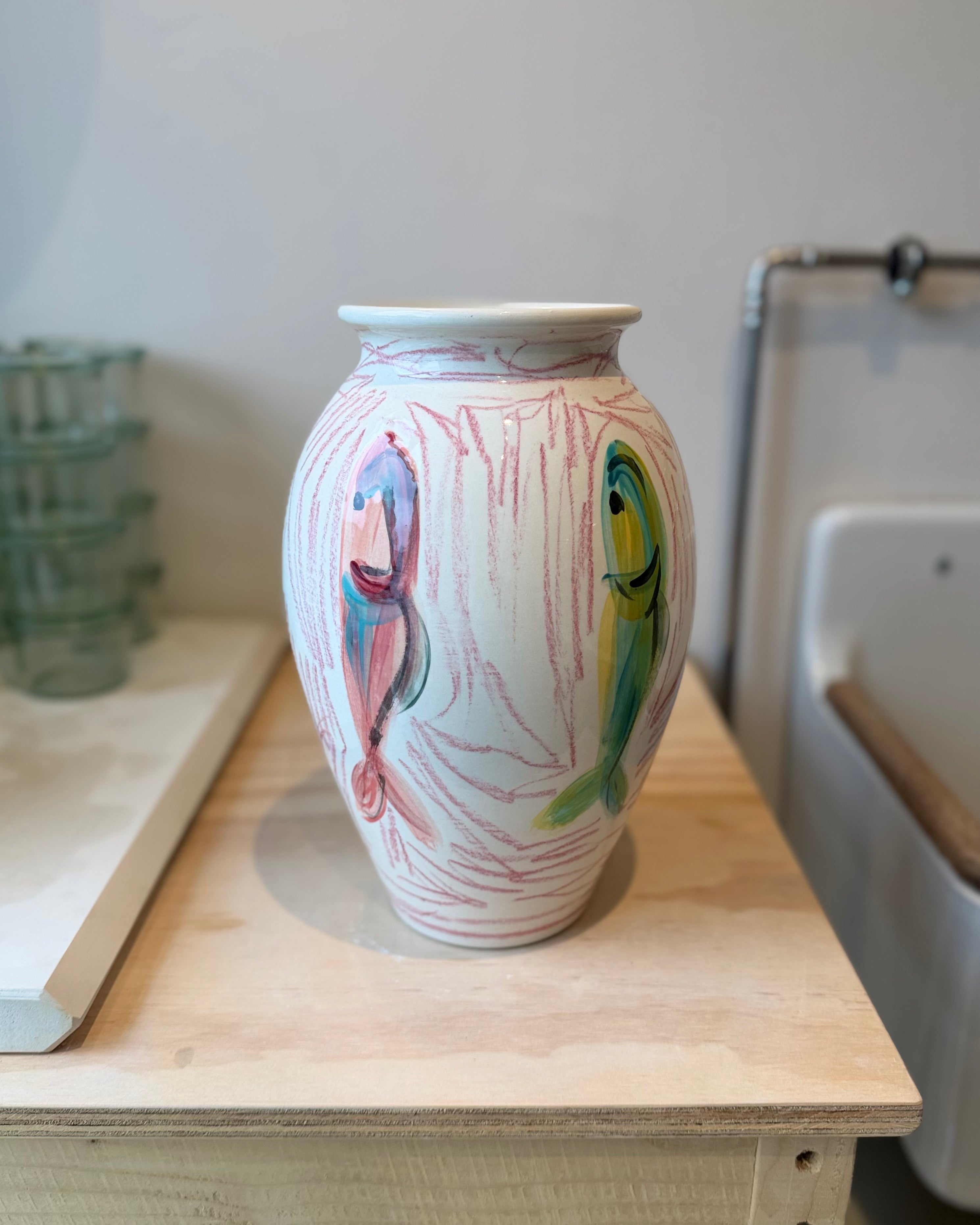 Hand painted Sardine vase Pink